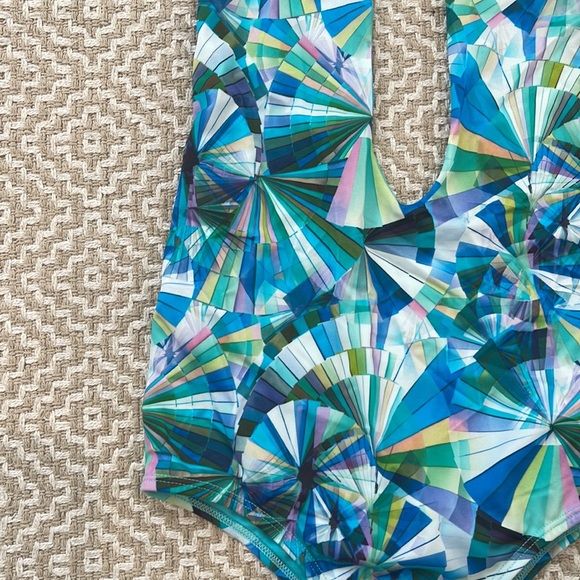 Del Mar, Anika Halter Maillot One Piece - size M - Picture 3 of 10